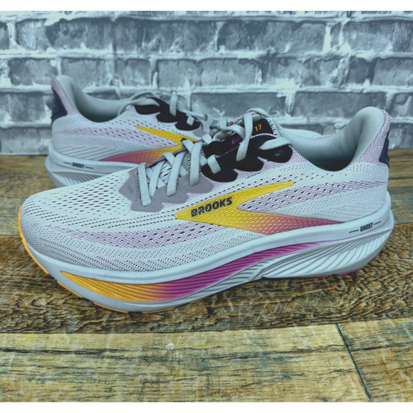 Brooks Ghost 17 Oyster Apricot Pink Running 1204311D070 Womens Sz 9.5 D Wide - Picture 1 of 11